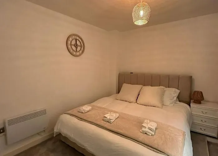 Dream Retreat Luxury With Super King Bed, Pool Table - Free Parking Apartamento *