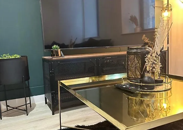 Apartamento Dream Retreat Luxury With Super King Bed, Pool Table - Free Parking